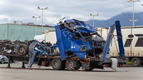Imagem de post sobre Mortes em acidentes com caminhões e ônibus crescem 26% no Brasil em 2024